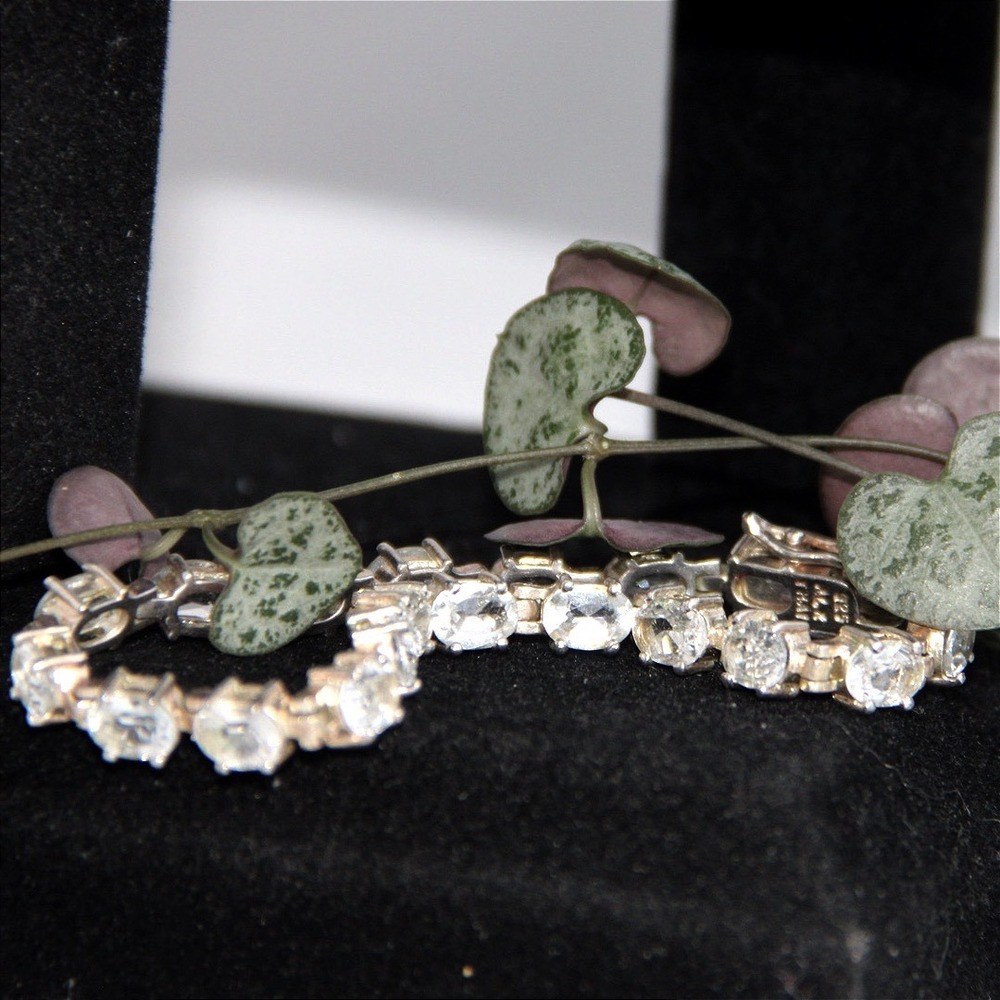 925 Sterling Silver Oval Cut Clear Stone Tennis Bracelet 7.75 Inch THAI ALX